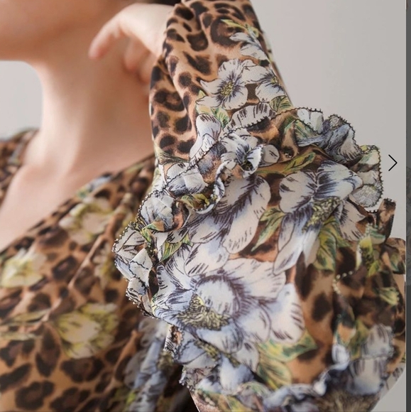 White House Black Market Leopard Floral Chiffon Blouse M - Picture 3 of 12
